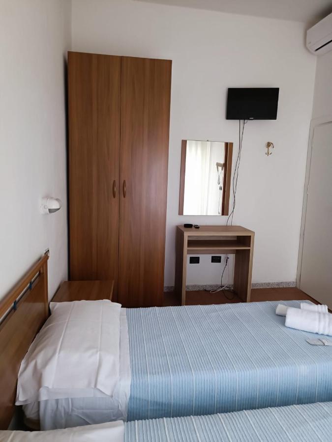 Hotel Villa Elisa Rimini Ngoại thất bức ảnh