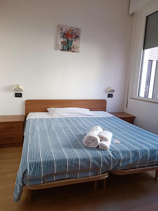 Hotel Villa Elisa Rimini Ngoại thất bức ảnh