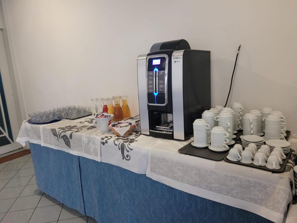 Hotel Villa Elisa Rimini Ngoại thất bức ảnh