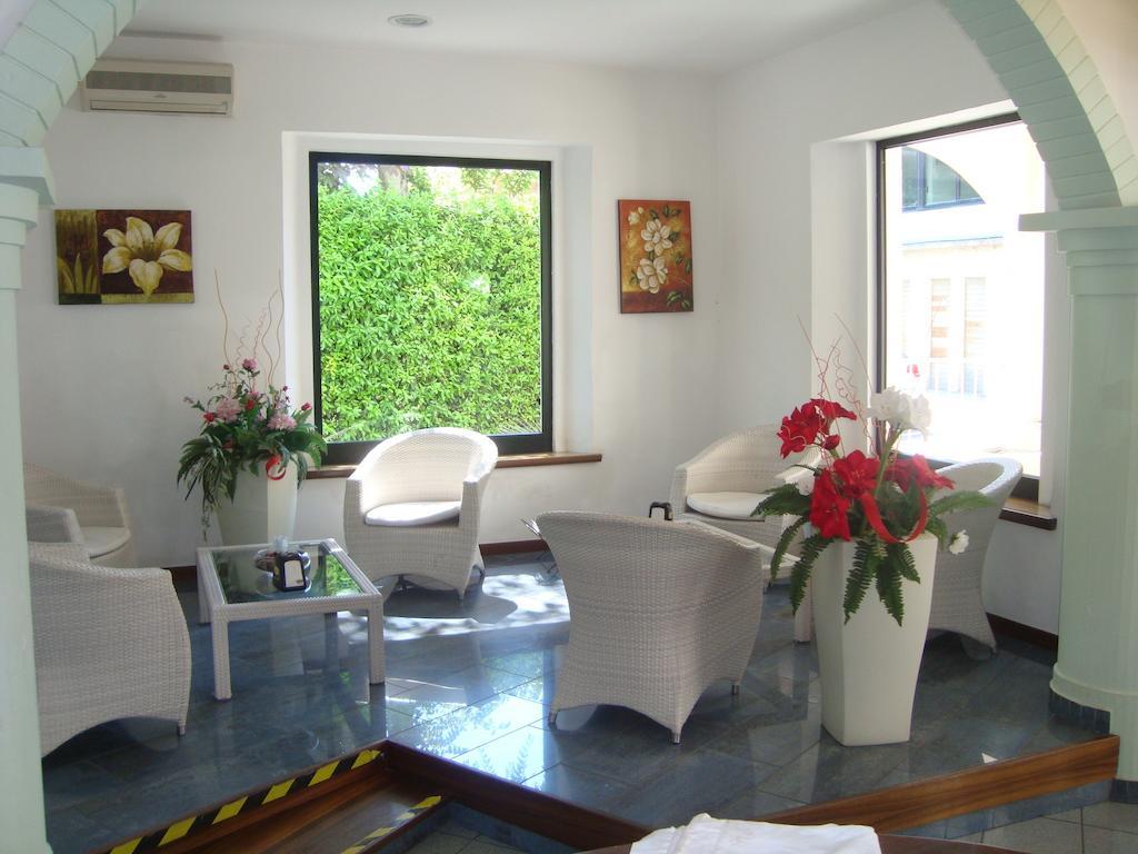 Hotel Villa Elisa Rimini Ngoại thất bức ảnh
