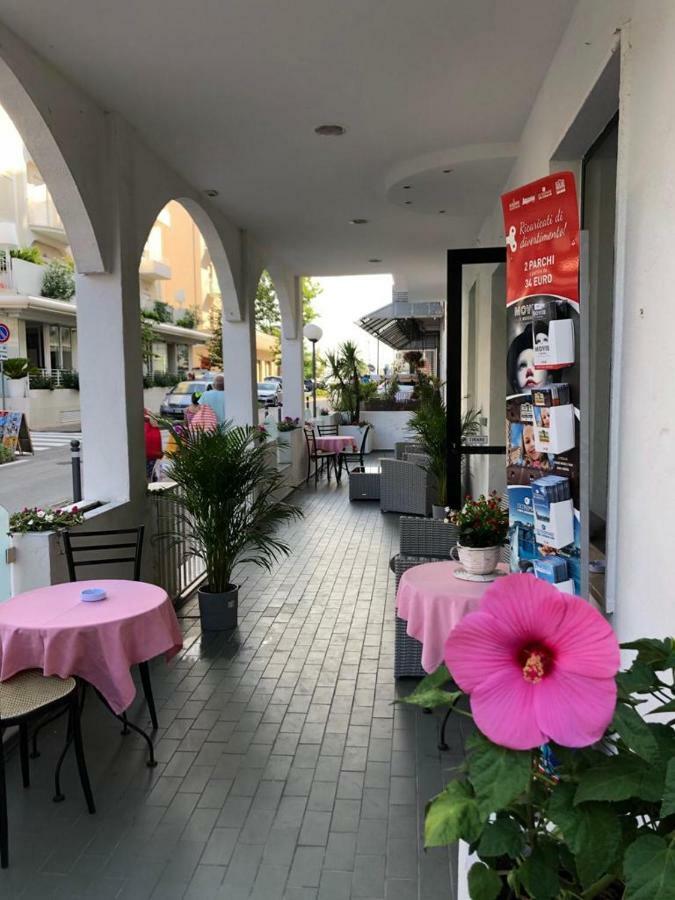 Hotel Villa Elisa Rimini Ngoại thất bức ảnh