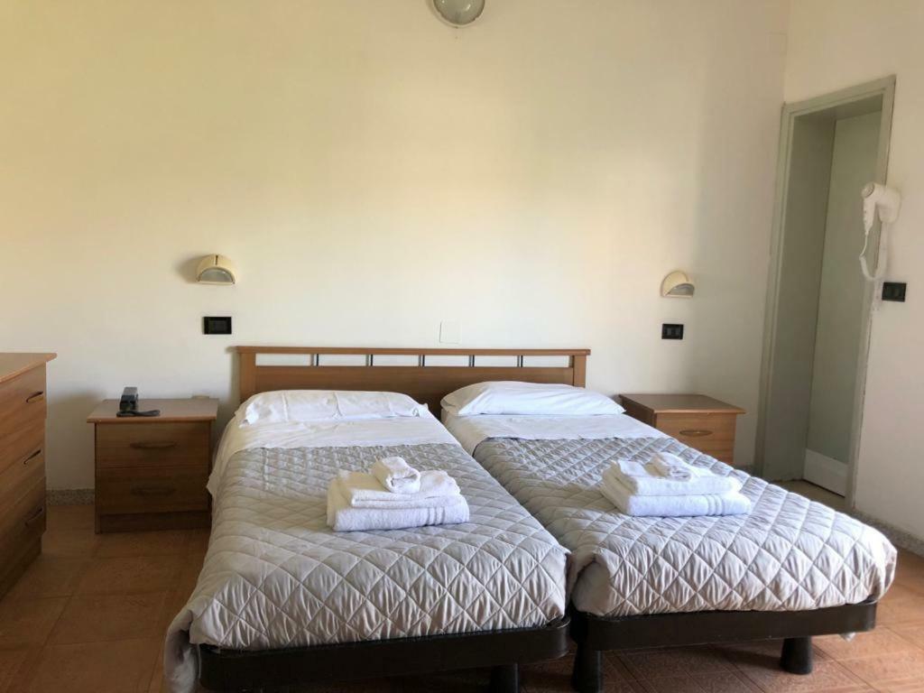 Hotel Villa Elisa Rimini Ngoại thất bức ảnh