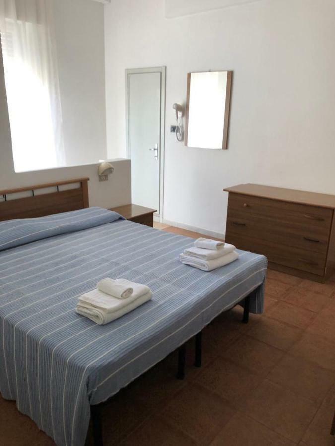 Hotel Villa Elisa Rimini Ngoại thất bức ảnh